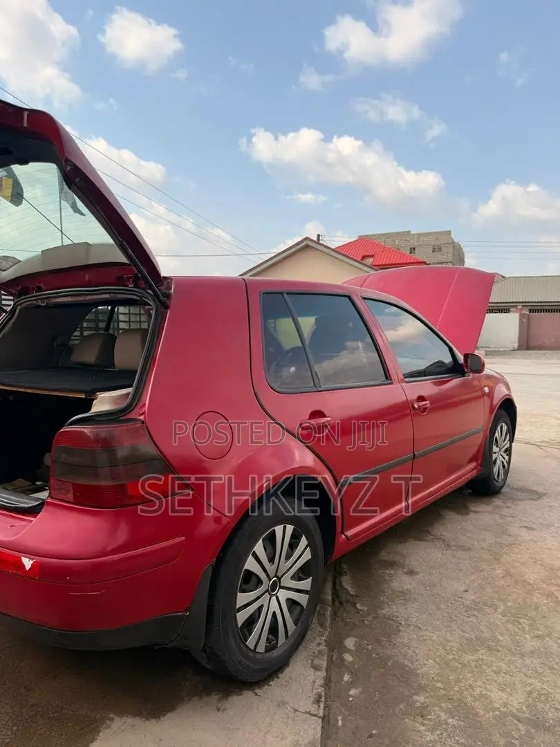 Volkswagen Golf 2008 Red