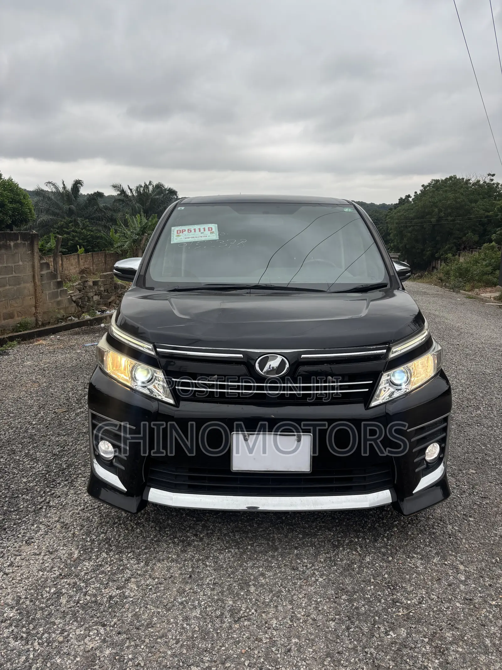 Toyota Voxy ZS 2WD 7-Seater 2015 Black