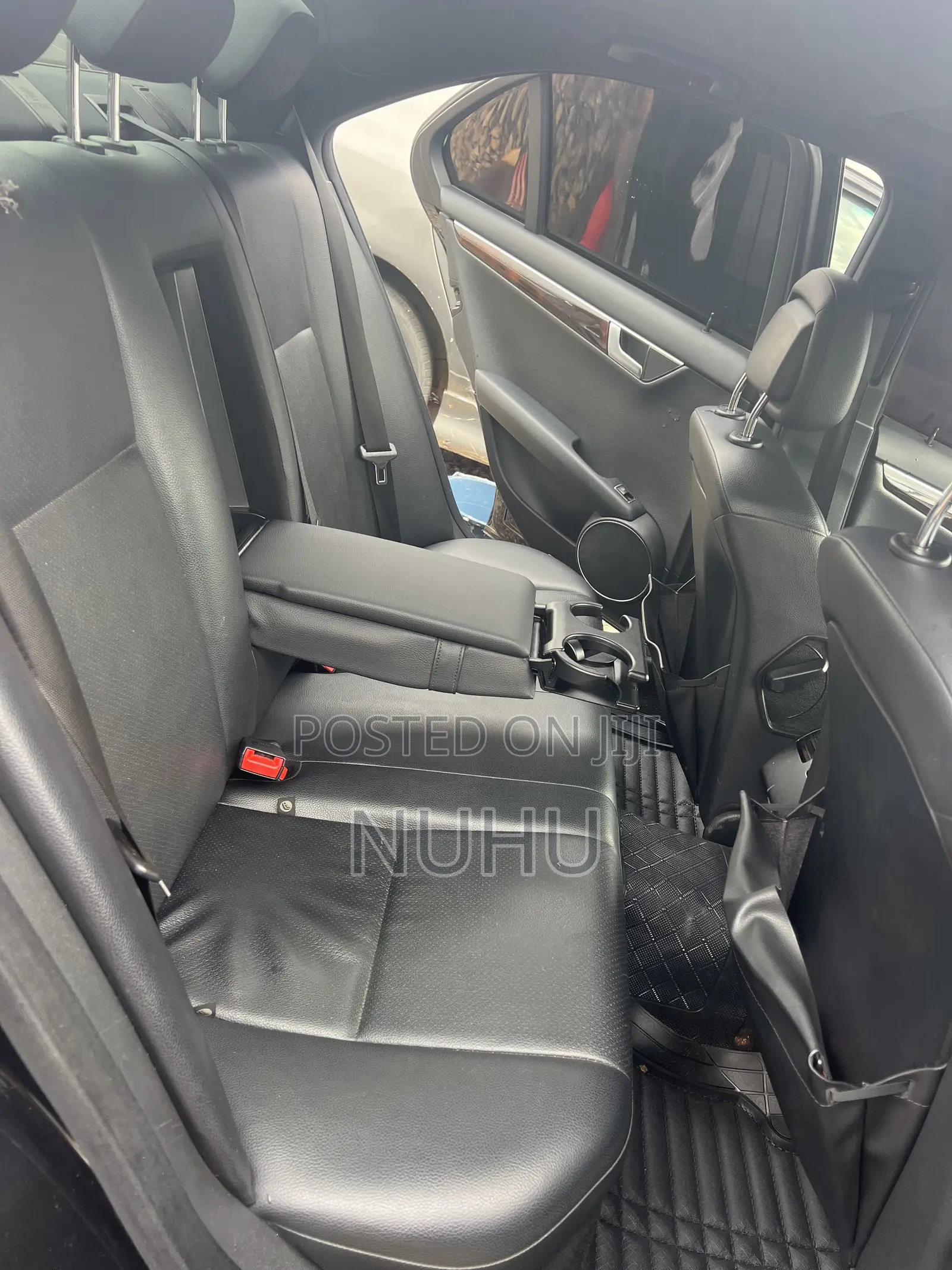 Mercedes-Benz C250 2014 Black