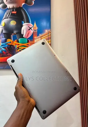 Laptop Apple MacBook Pro 2019 16GB Intel Core i5 SSD 256GB