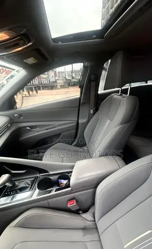 Hyundai Elantra 2022 Blue