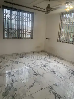 1bdrm House in Taller Block Factory, Ablekuma for rent