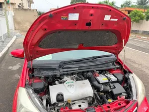 Toyota Vitz 1.3 AWD 5dr 2015 Red