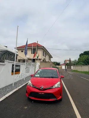Toyota Vitz 1.3 AWD 5dr 2015 Red