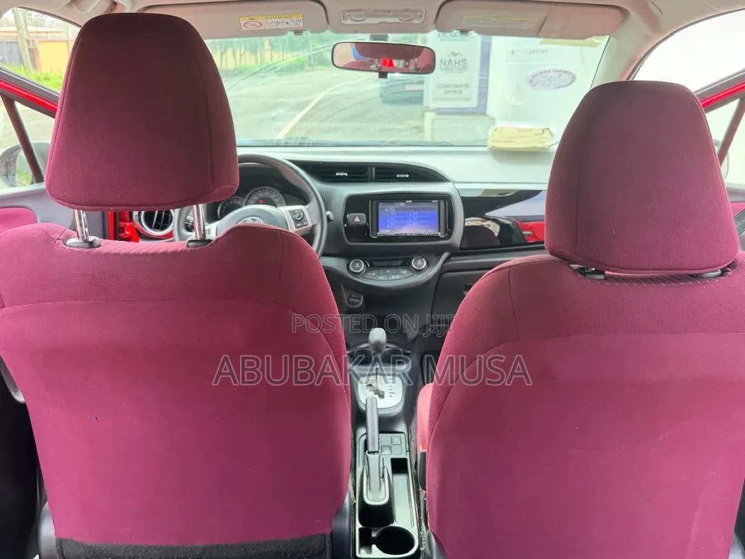 Toyota Vitz 1.3 AWD 5dr 2015 Red