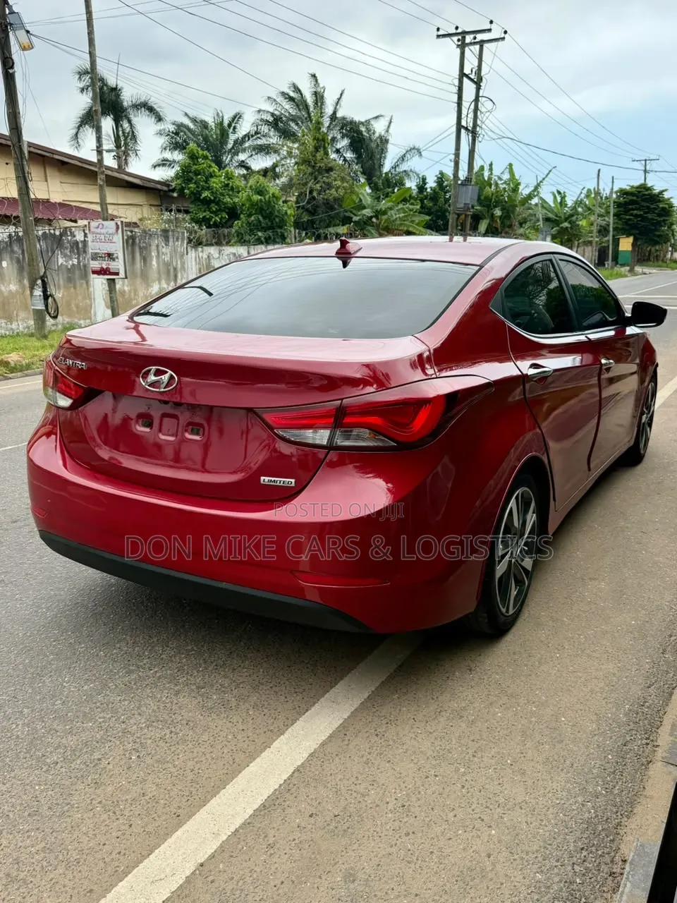 Hyundai Elantra 2015 Red