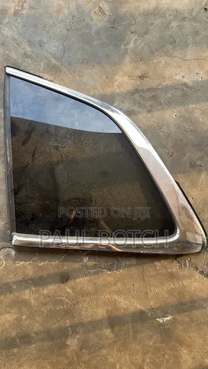 2023 Honda CR-V Quarter Glass