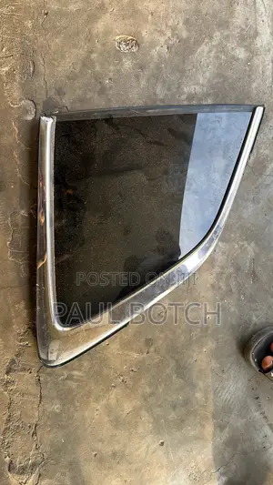 2023 Honda CR-V Quarter Glass