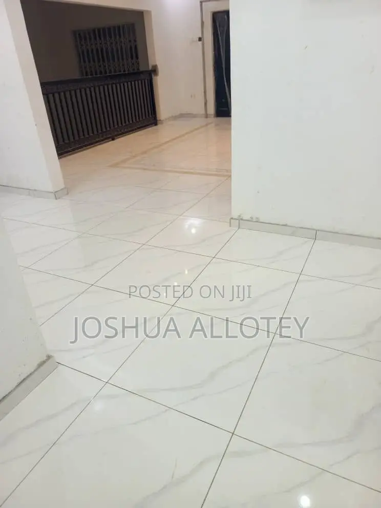 7bdrm Mansion in Awutu Senya East Municipal for sale