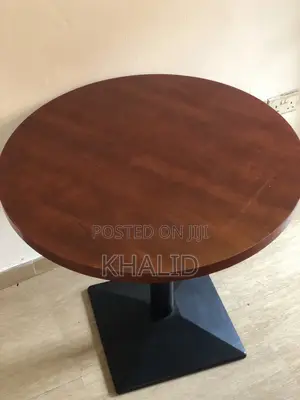Modern Round Dining,café/Bistro Table – Wooden Top Metal Base