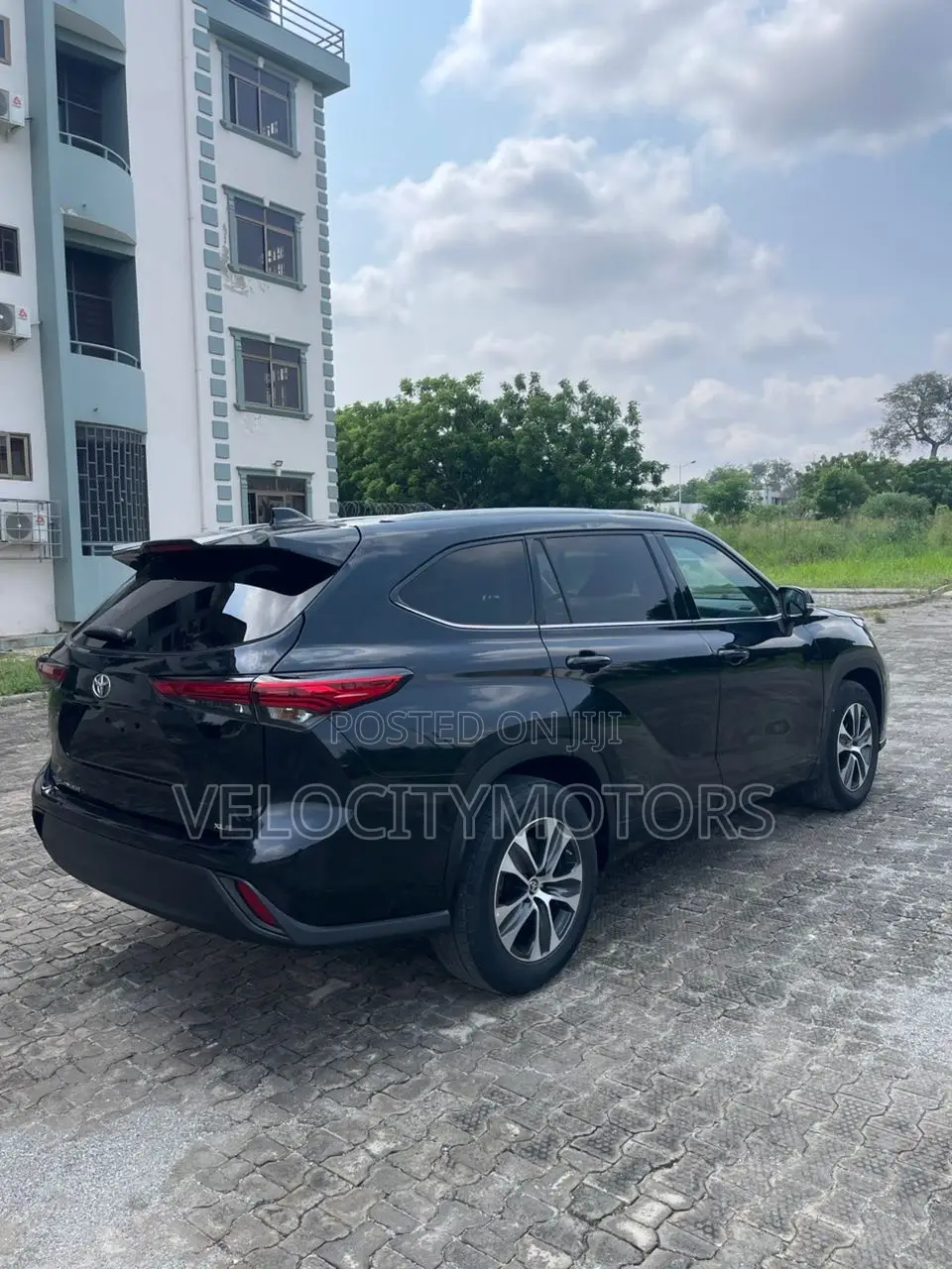 Toyota Highlander XLE 2022 Black