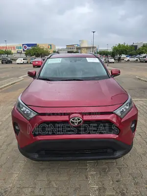 Toyota RAV4 LE AWD 2020