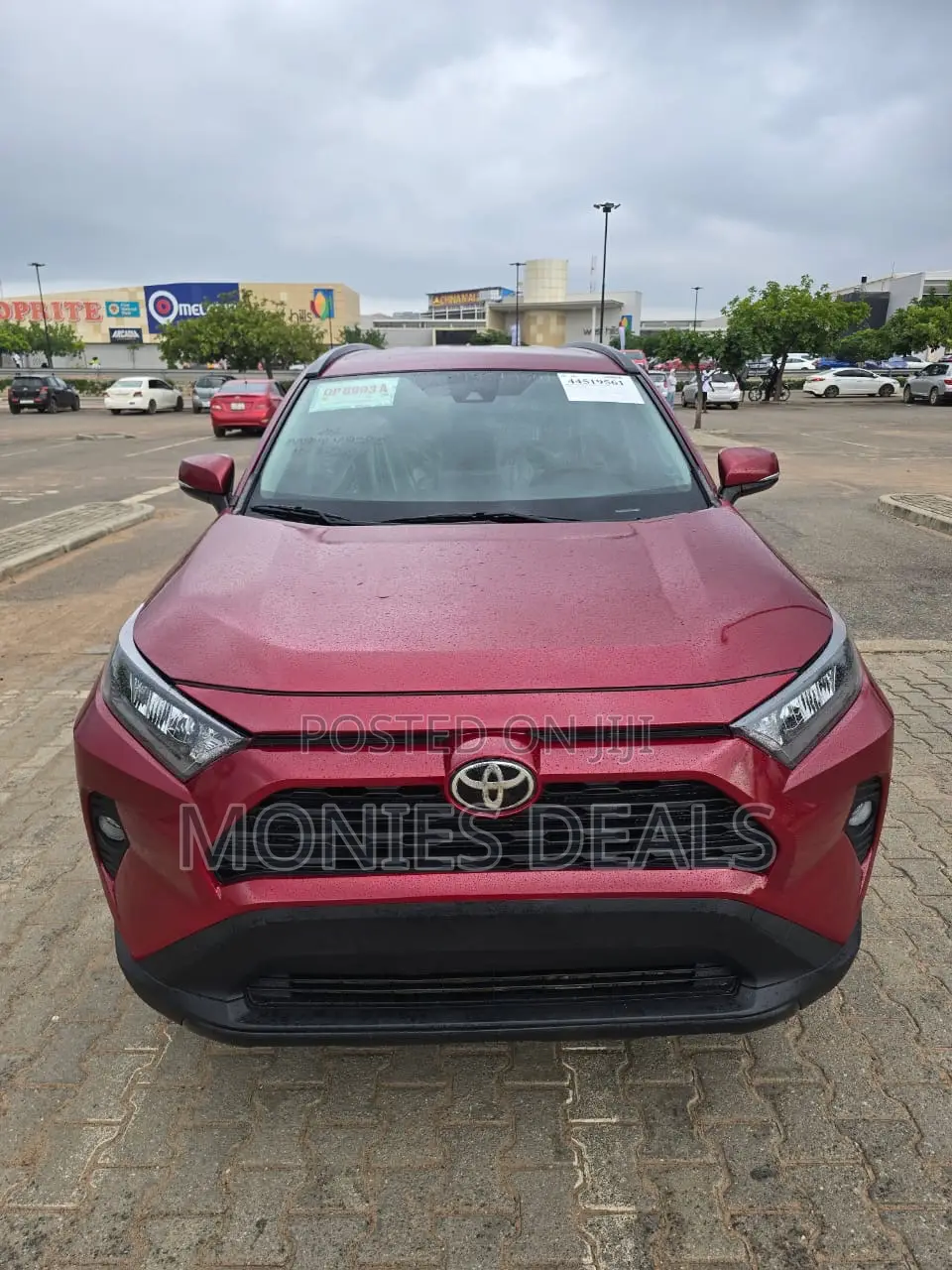 Toyota RAV4 LE AWD 2020