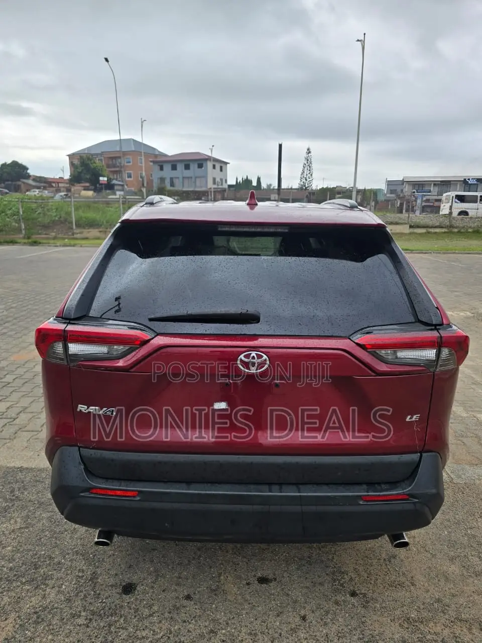 Toyota RAV4 LE AWD 2020