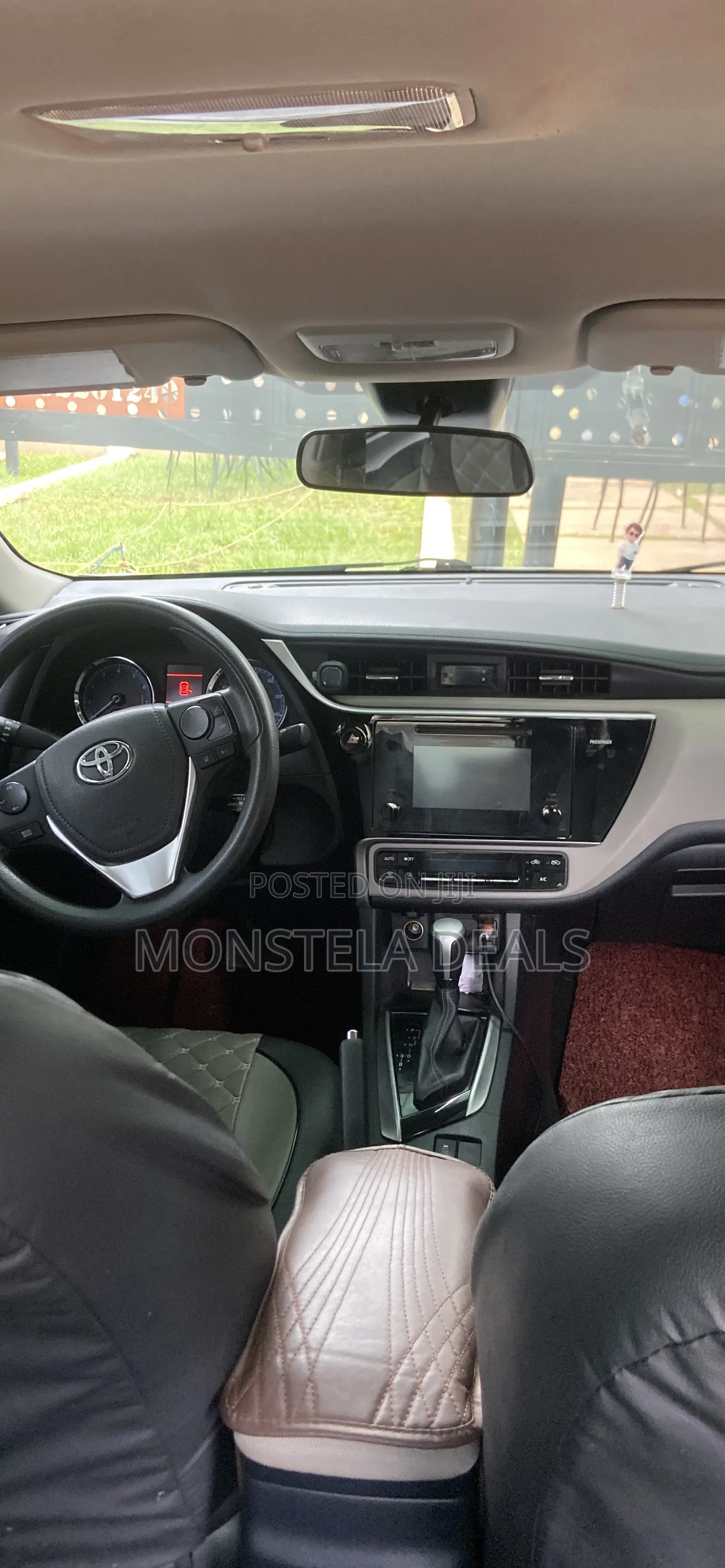 Toyota Corolla LE ECO 4dr Sedan (1.8L 4cyl CVT) 2017 White