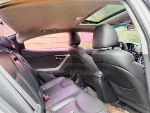 Hyundai Elantra Limited 4dr Sedan (1.8L 4cyl 6A) 2015 Gray