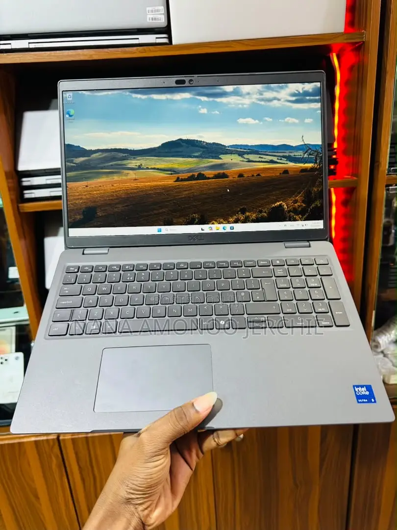 Laptop Dell Latitude 3550 8GB Intel Core Ultra 5 SSD 256GB