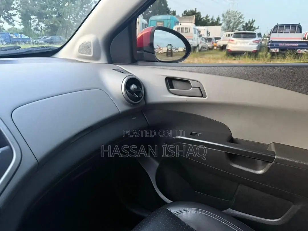 Chevrolet Aveo 2013 Red