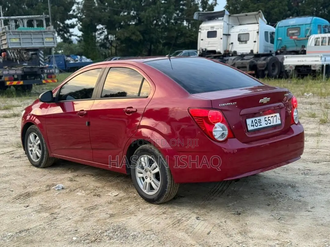 Chevrolet Aveo 2013 Red