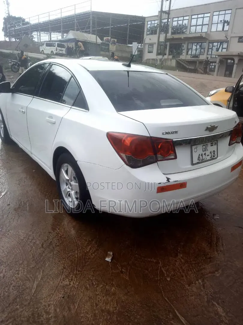 Chevrolet Cruze 1LT 4dr Sedan (1.4L 4cyl Turbo 6M) 2014 White
