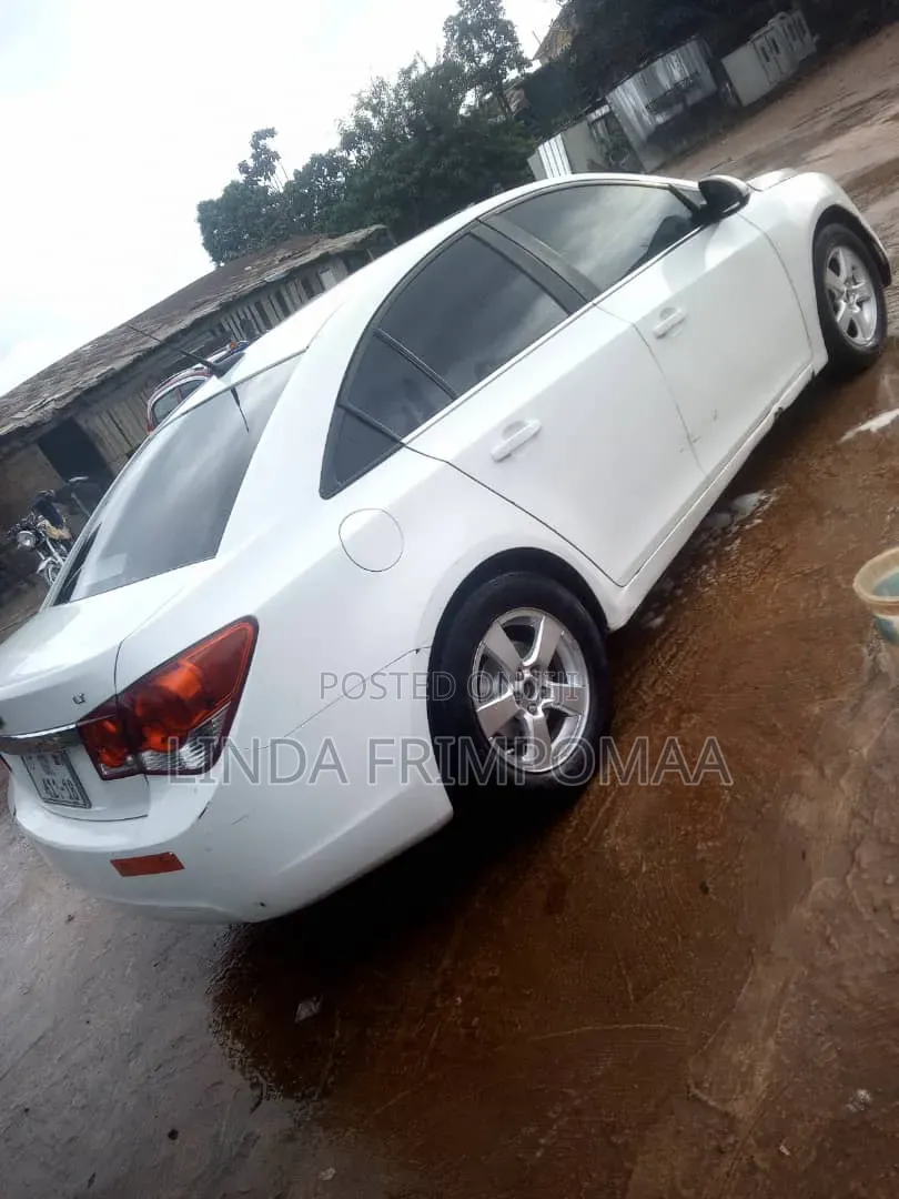 Chevrolet Cruze 1LT 4dr Sedan (1.4L 4cyl Turbo 6M) 2014 White