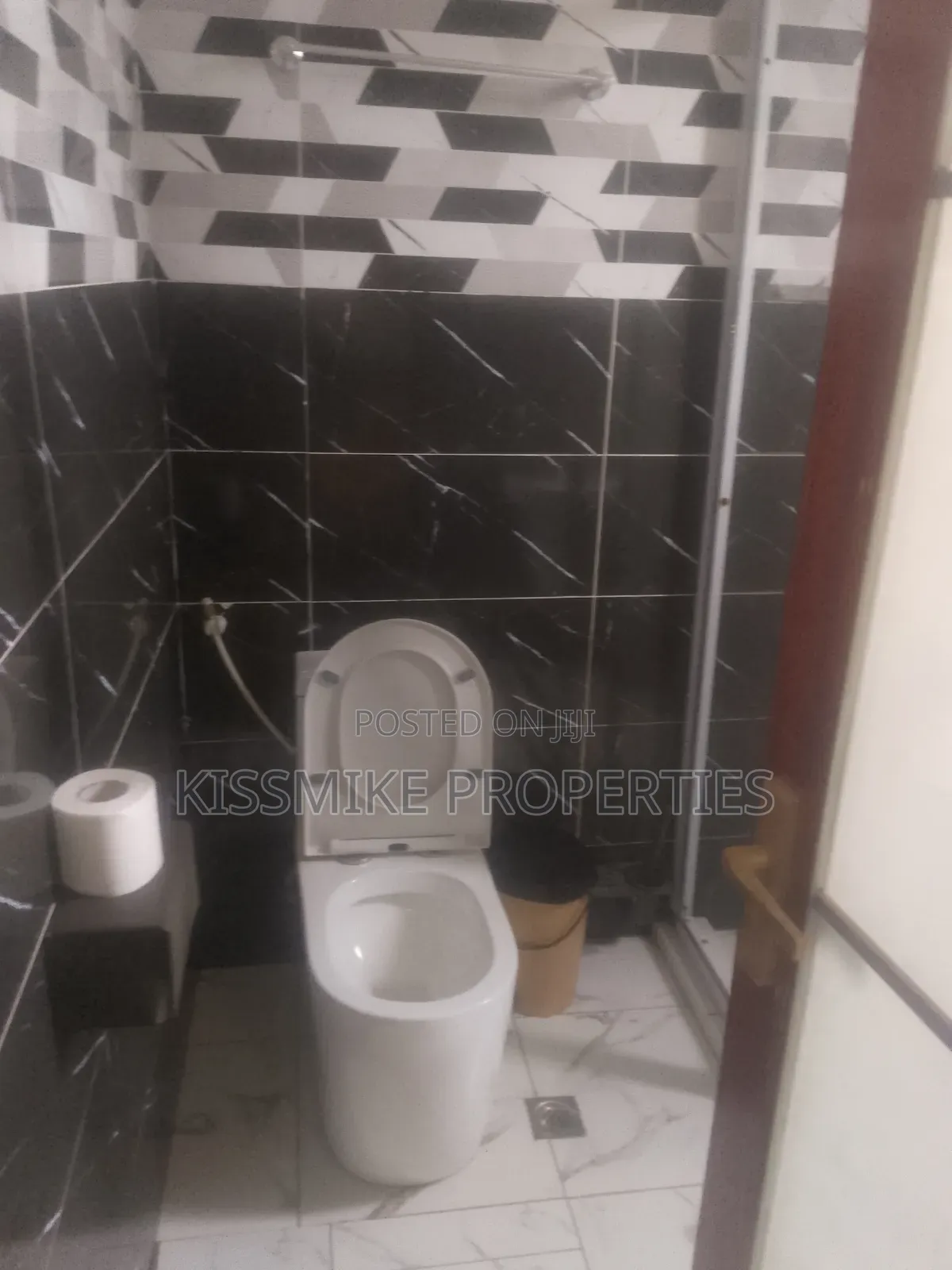 Furnished 1bdrm Apartment in Kismike Investment, Nyanmekye for rent