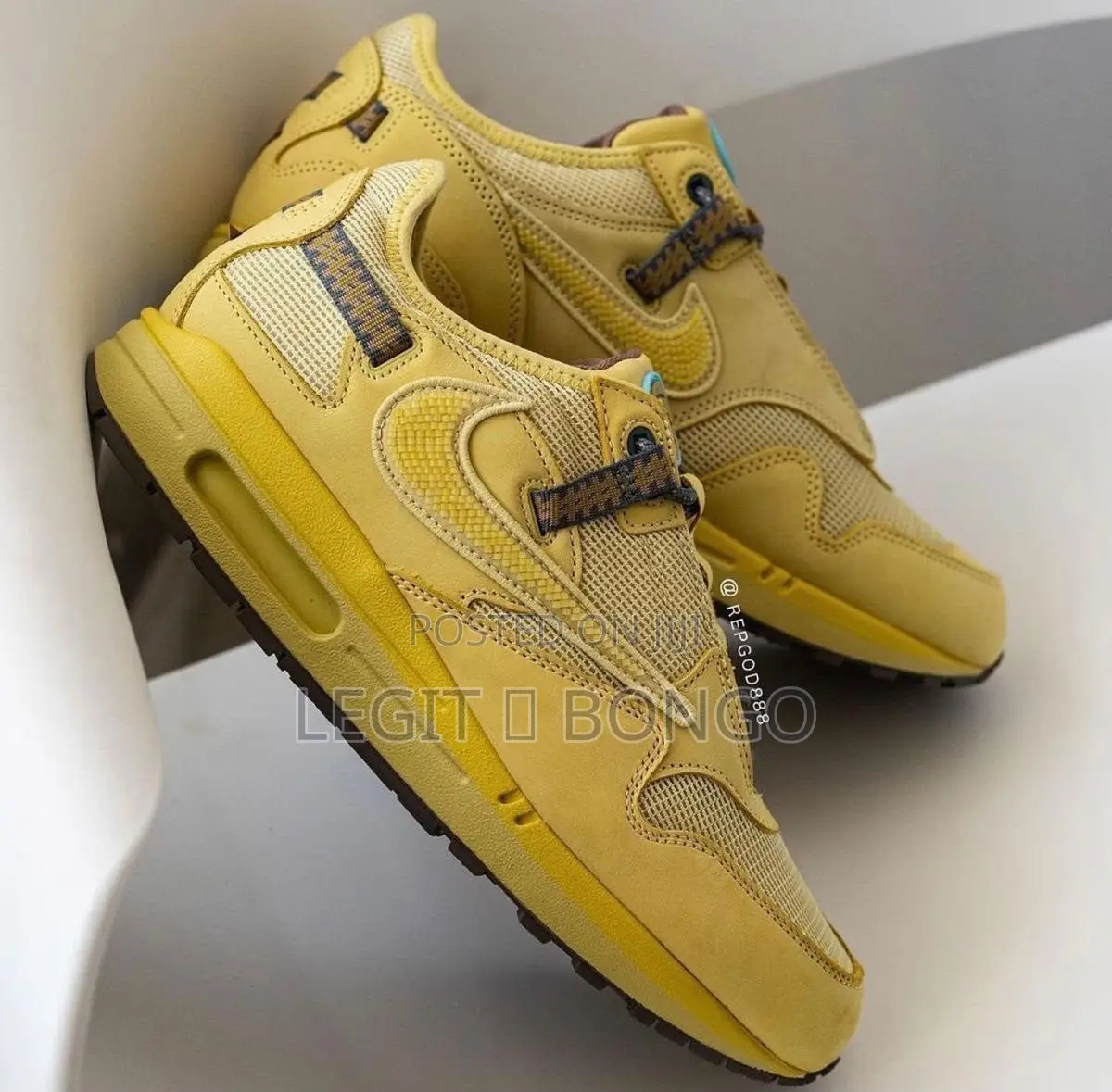 Original Nike Sneakers
