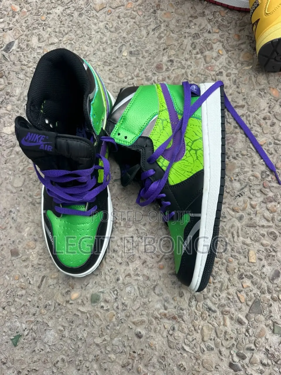 Original Nike Sneakers