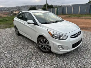 Hyundai Accent SE Sedan 2016 White