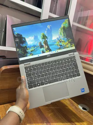 Laptop Dell Latitude 5330 16GB Intel Core i5 SSD 256GB