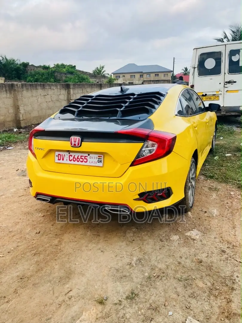 Honda Civic EX Sedan 2018 Yellow