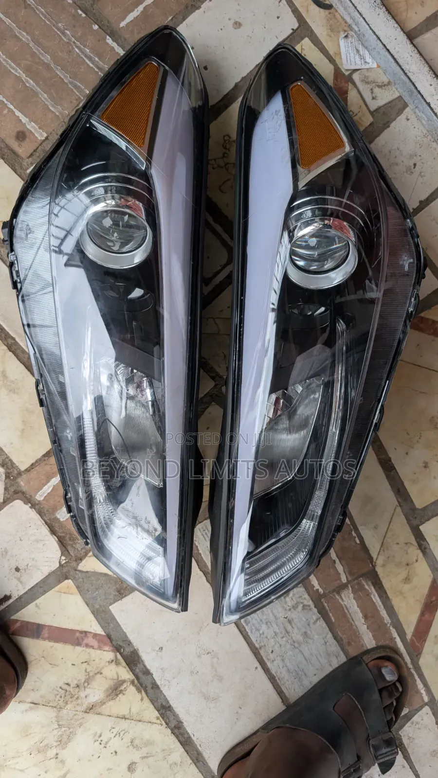 Hyundai Tucson 2016 - 2018 Headlight Pair