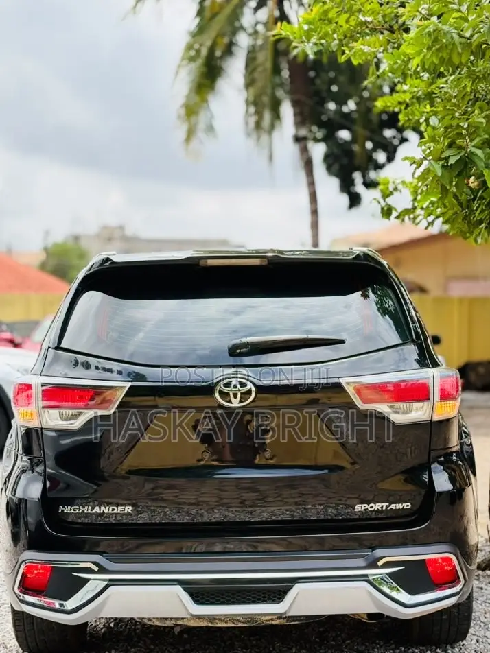 Toyota Highlander 2016 Black