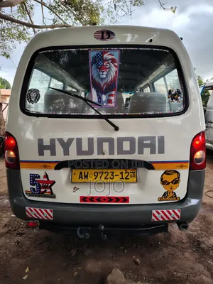 Hyundai H-100 2003 White