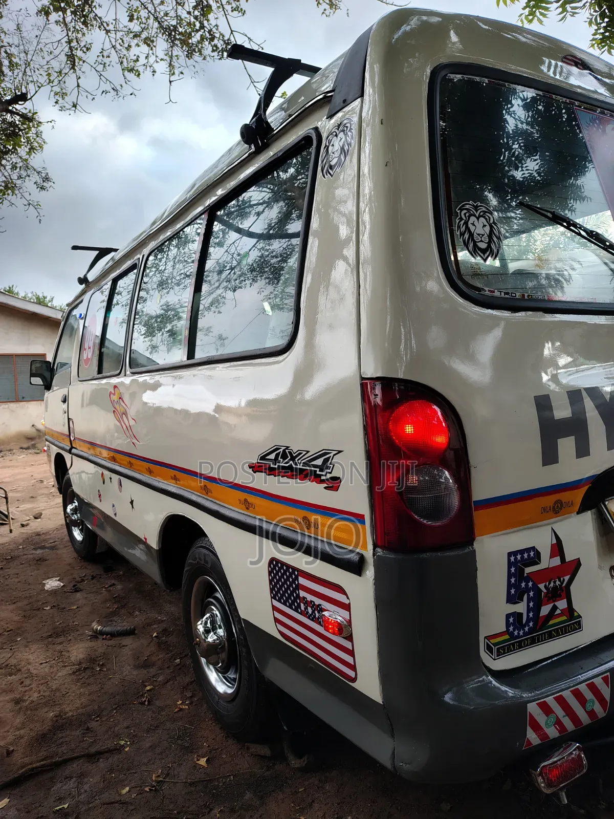 Hyundai H-100 2003 White