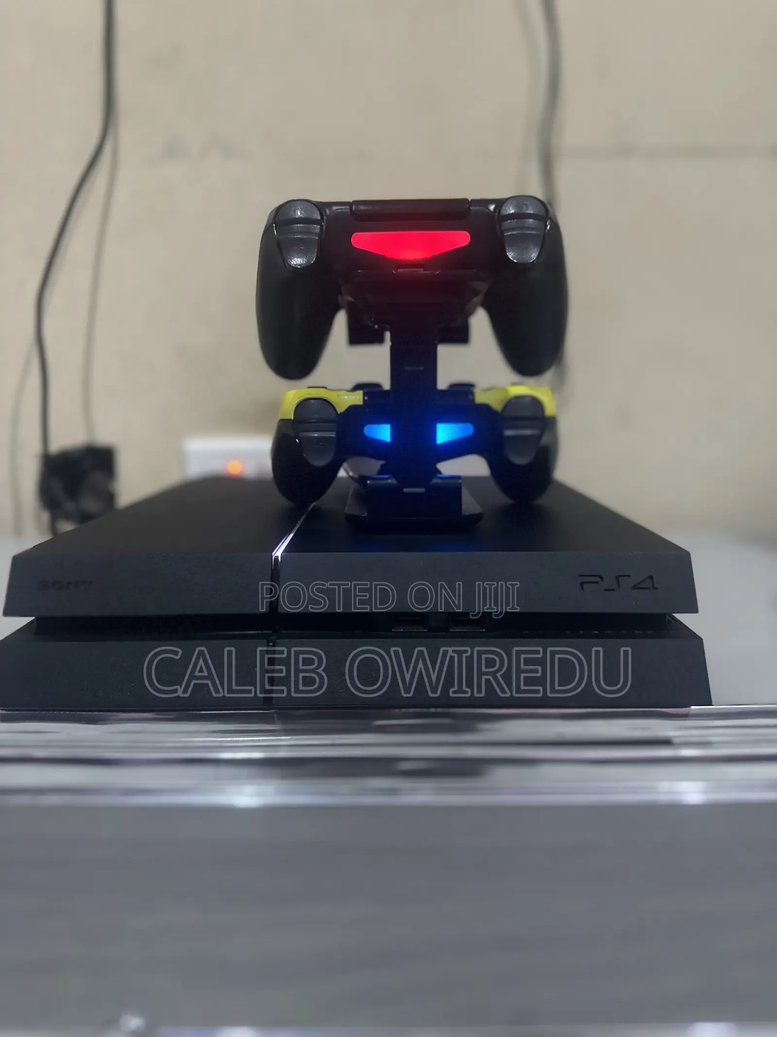 PS4 With 5games and 2controllers