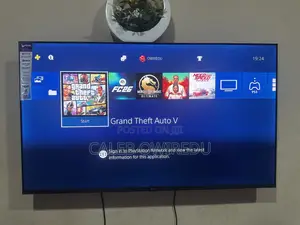 PS4 With 5games and 2controllers