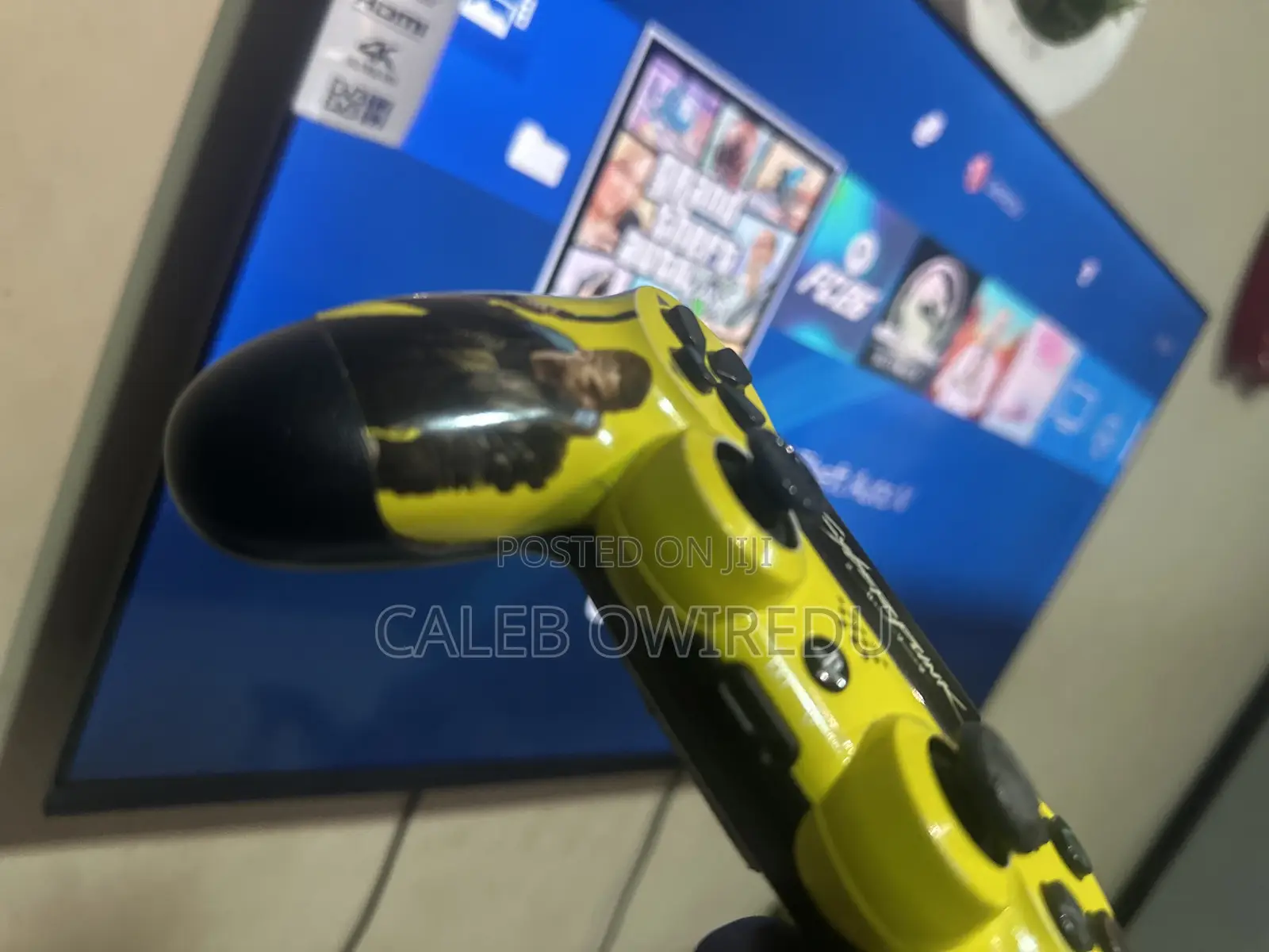 PS4 With 5games and 2controllers