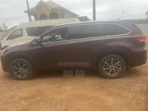 Toyota Highlander 2018 Red