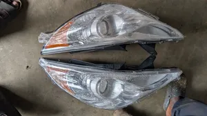 Hyundai Sonata 2011 - 2012 Headlight Pair