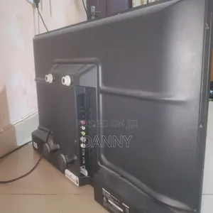 Hisense 32" Digital Satellite HD TV