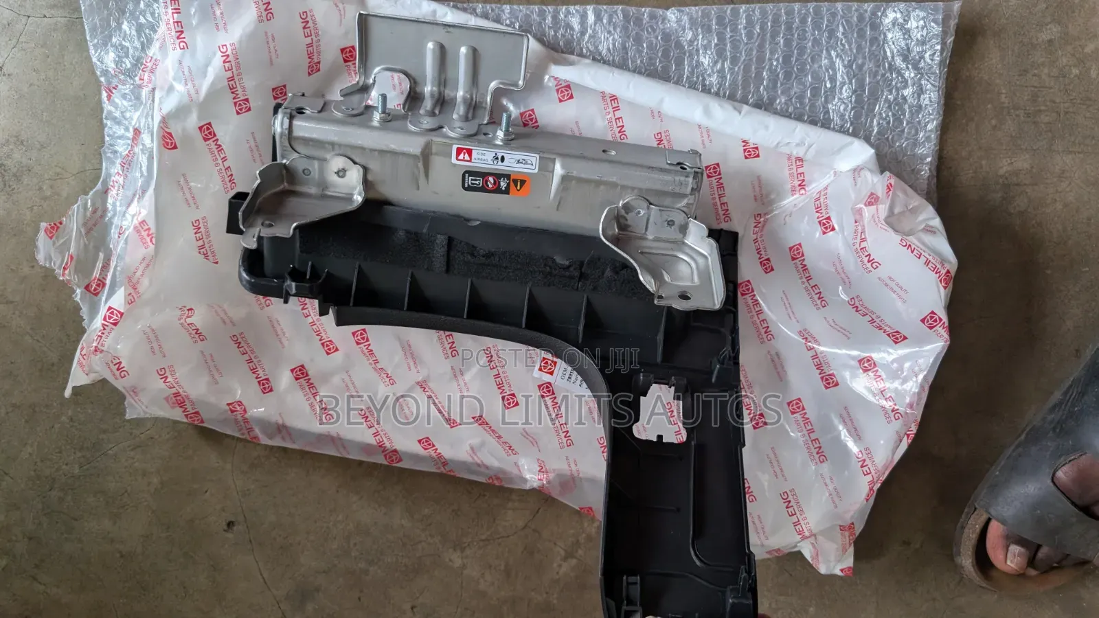 Honda CRV CR-V 2023,2024,2025 Knee Air Bag / Knee Airbag