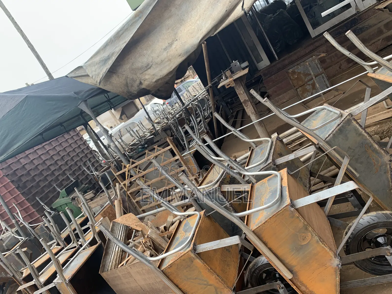 Wheelbarrow