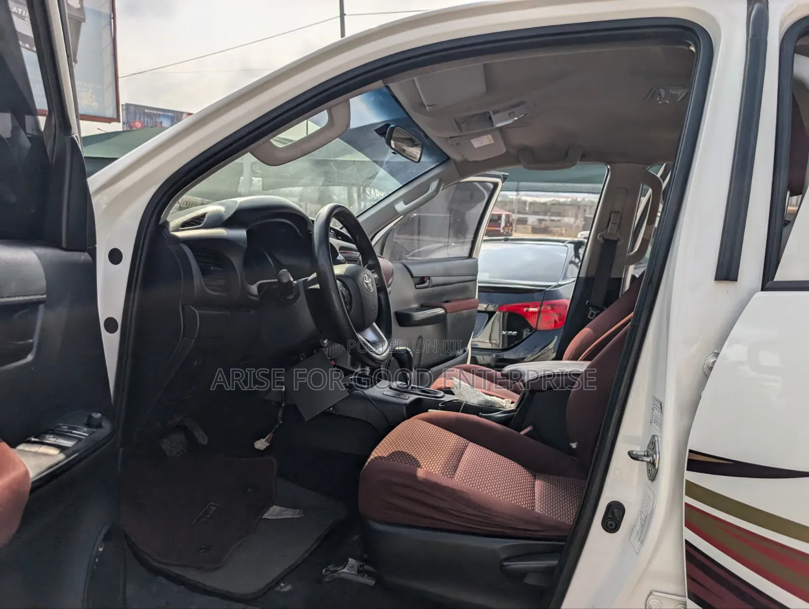 Toyota Hilux Revo Double Cab Deisel 2.4 AWD 2020 White