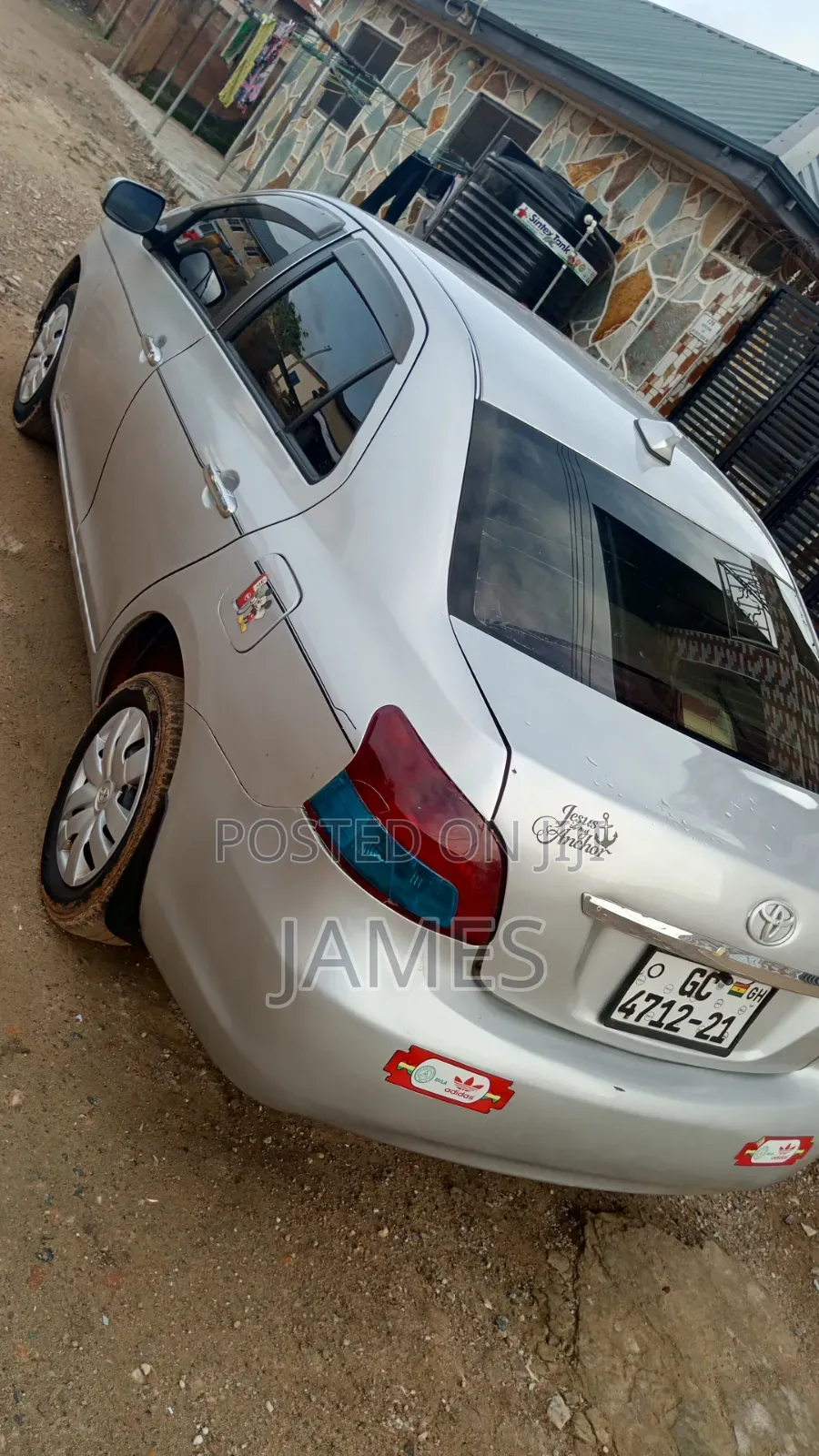 Toyota Belta 2010 Silver