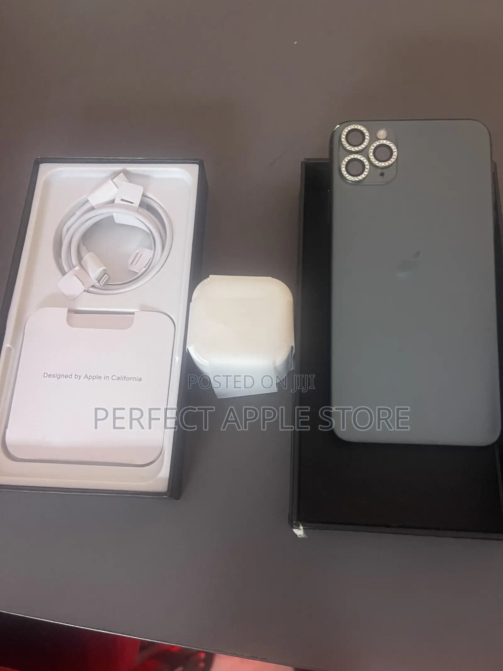 New Apple iPhone 11 Pro Max 256 GB Green