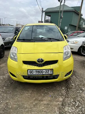 Toyota Yaris 2010 Yellow