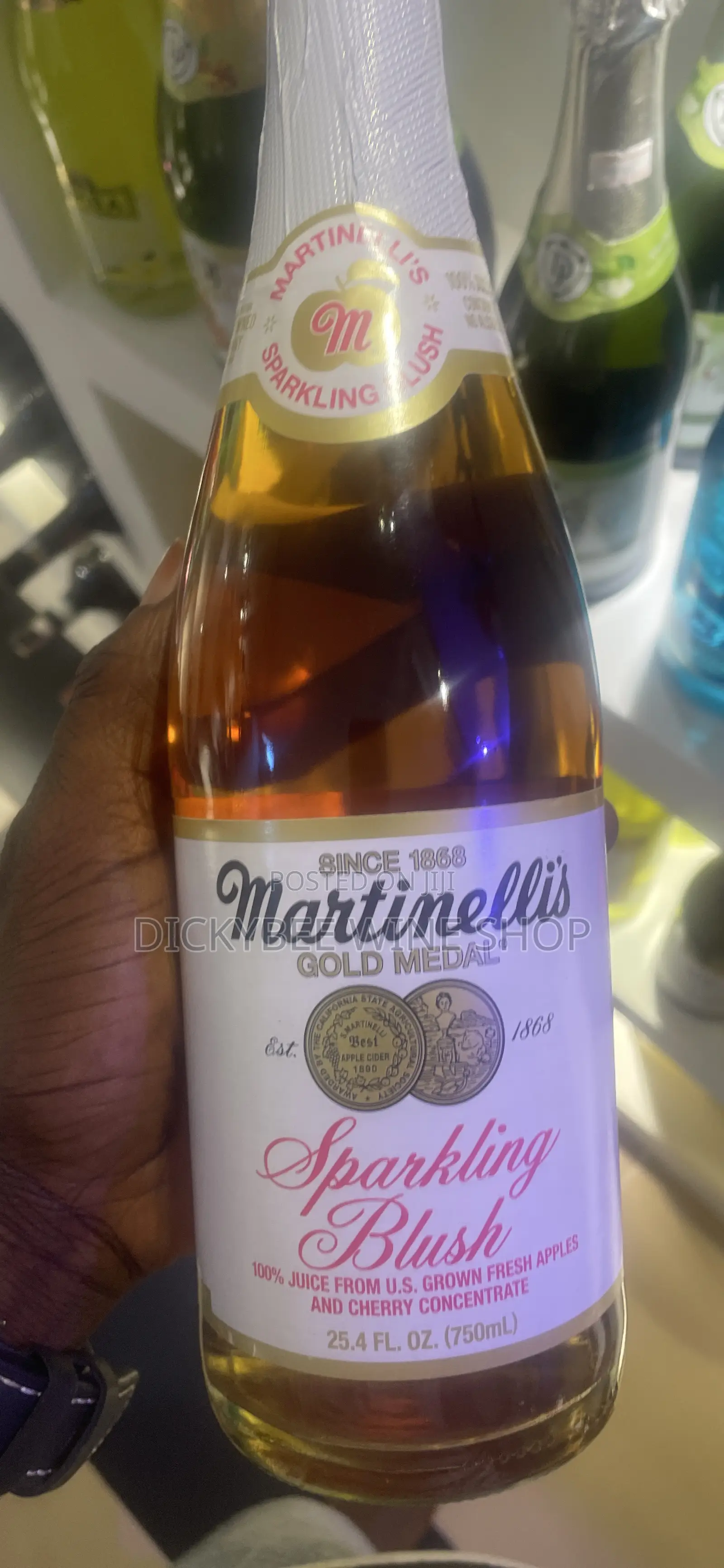 Martinelli’s Sparkling Blush