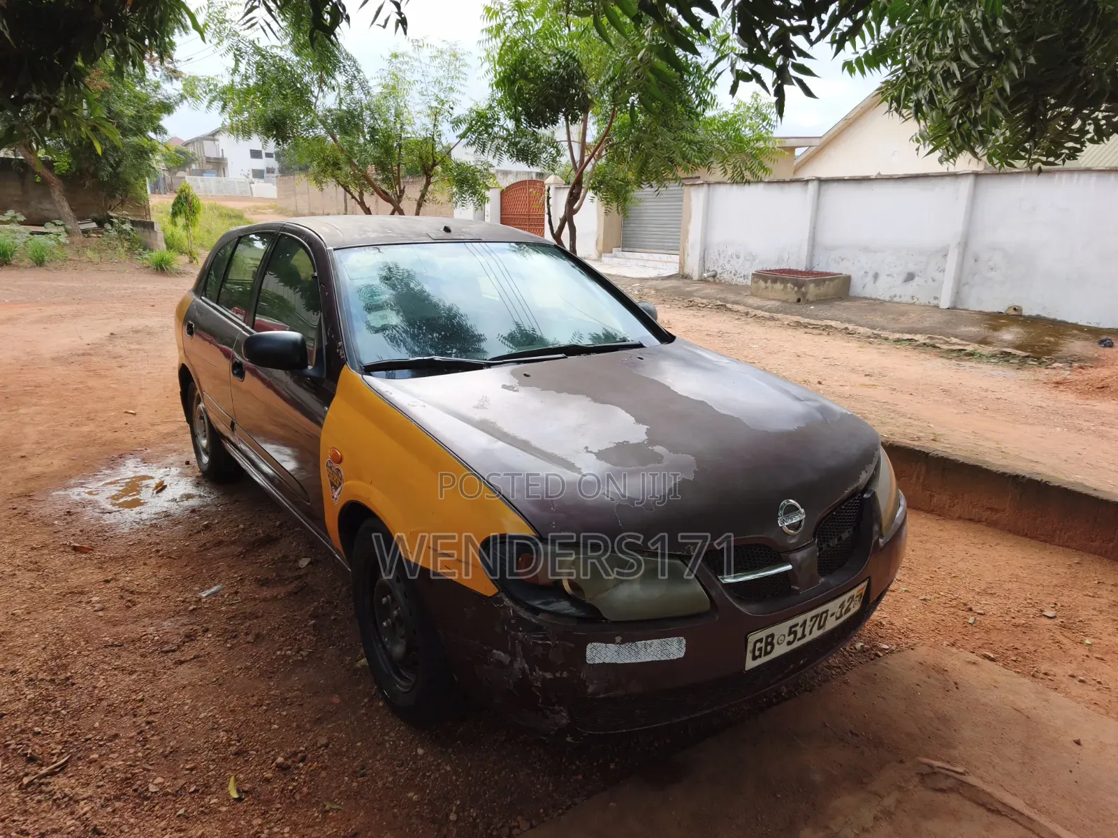 Nissan Almera 1.5i Visia 2005 Red
