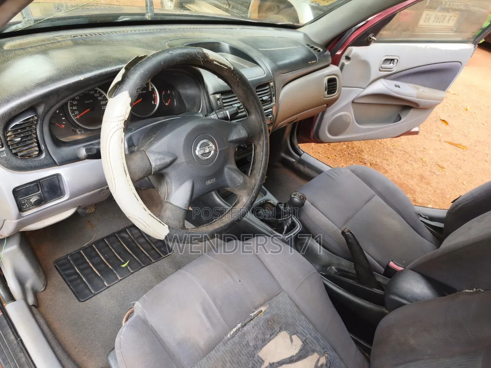 Nissan Almera 1.5i Visia 2005 Red